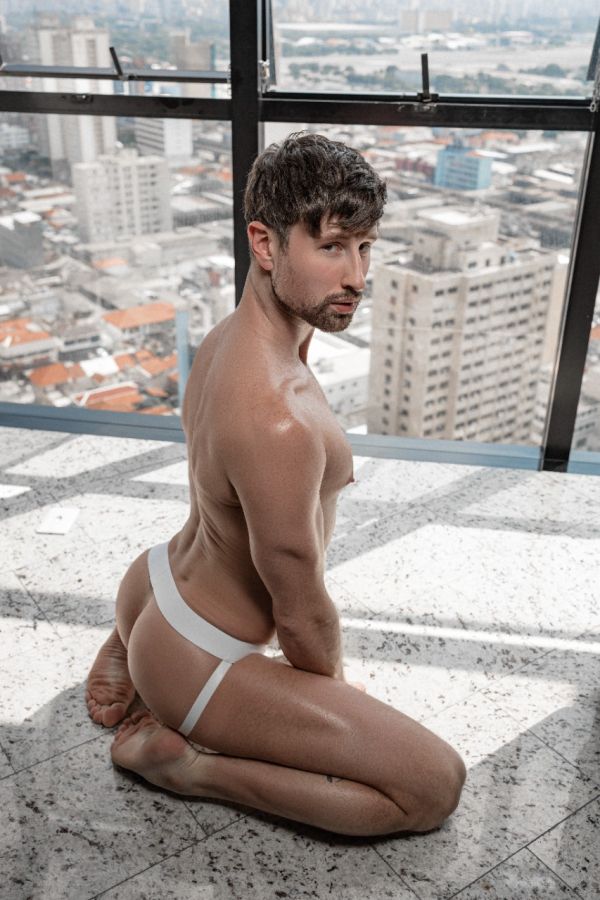 DREW DIXON
